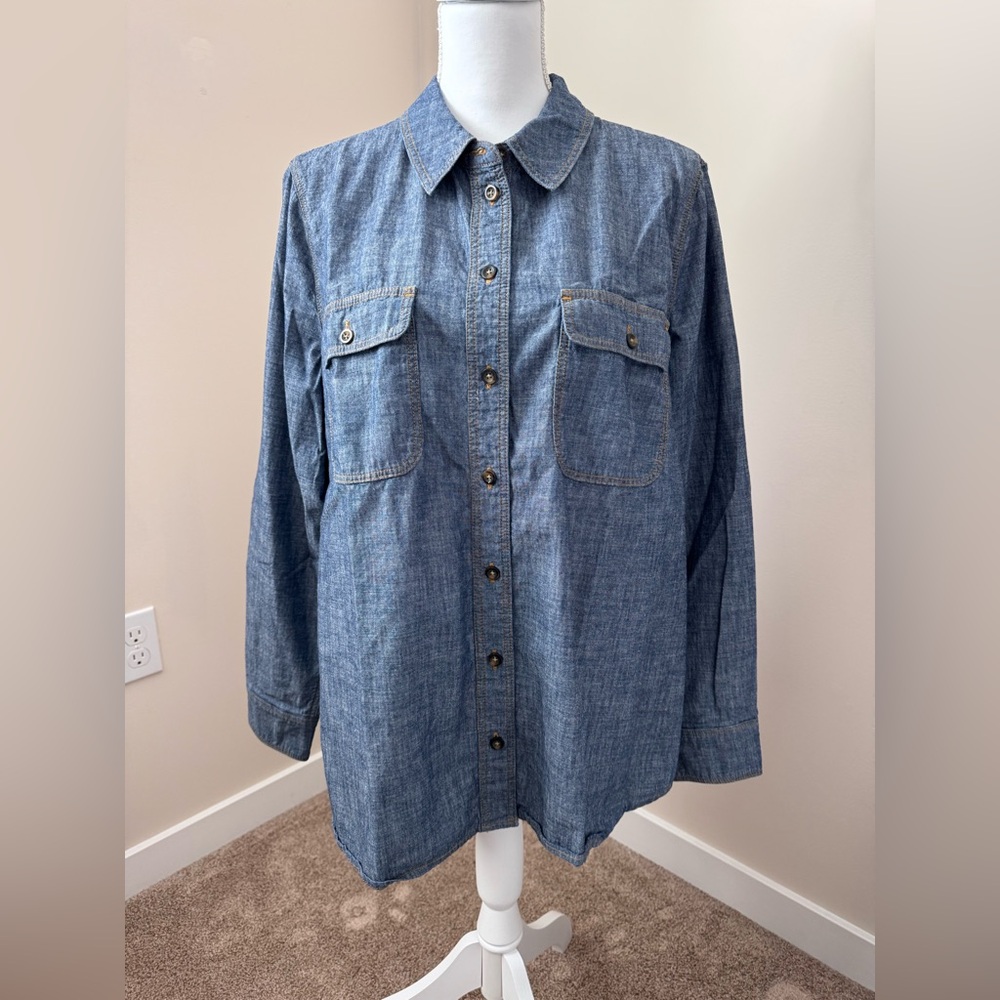 Boden Chambray Button-Down Shirt in Blue 16 18